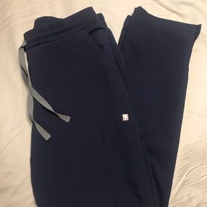 Figs Skinny Leg Scrub Pants